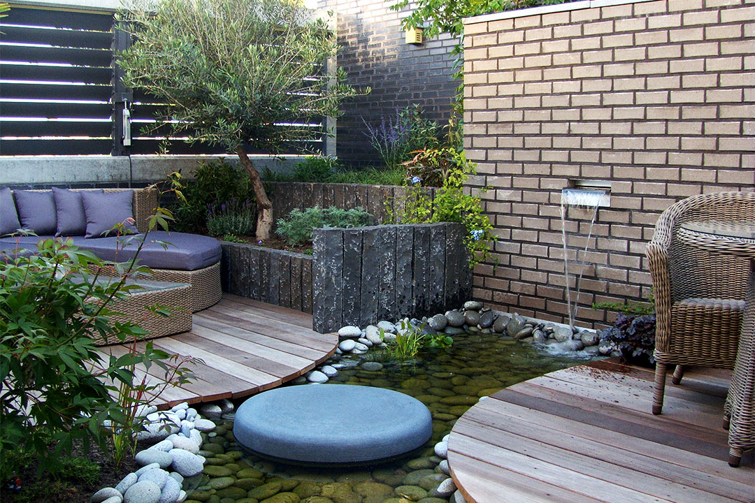 Doe alles met mijn kracht Armoedig Negen Achtertuin inspiratie: 5 creatieve patio tuinen - TuinKeur